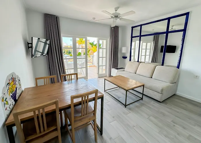 Апарт-отель Parque Del Sol Адехе