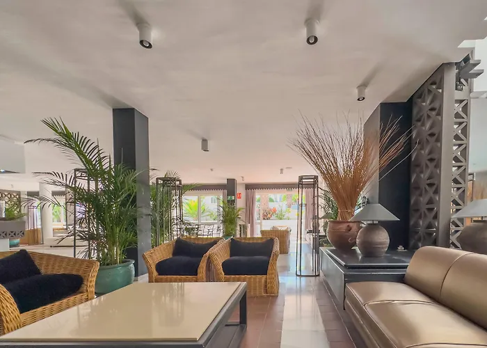 Parque Del Sol Адехе